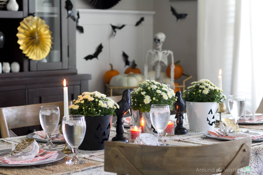 Halloween-Dining-Tablescape