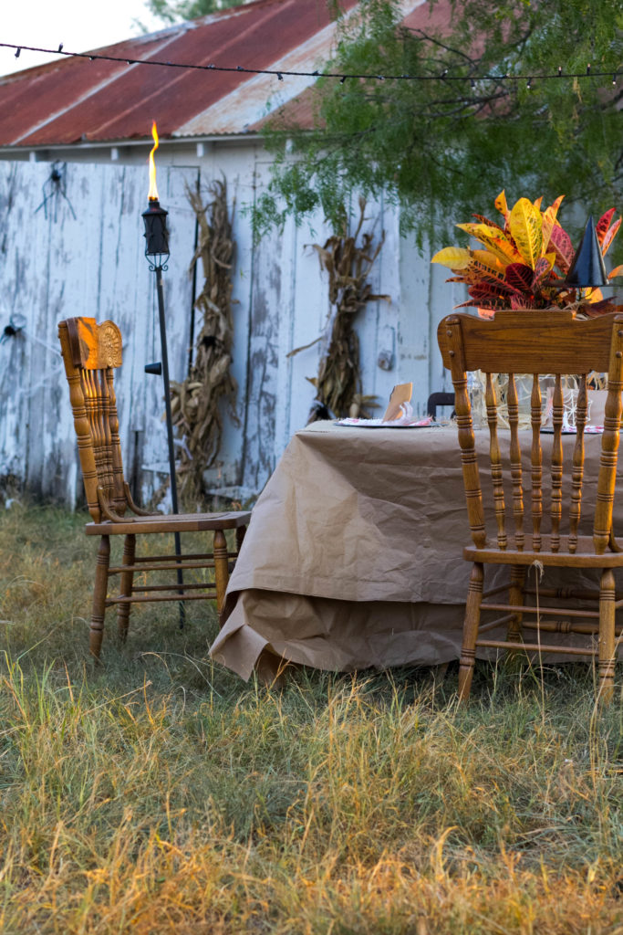 whimsical-outdoor-dining-halloween-fall-decorating-ideas-irisnacole-com