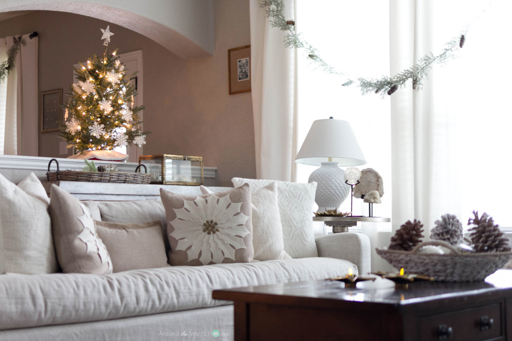 Christmas Home Tour-Around the Watts House