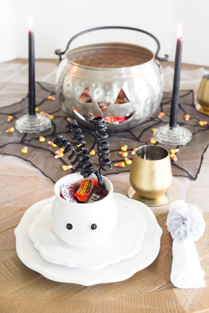 halloween-table-setting-irisnacole-com-ideas