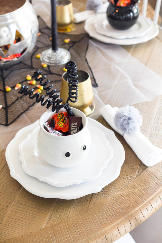 halloween-table-setting-irisnacole-com-Budget