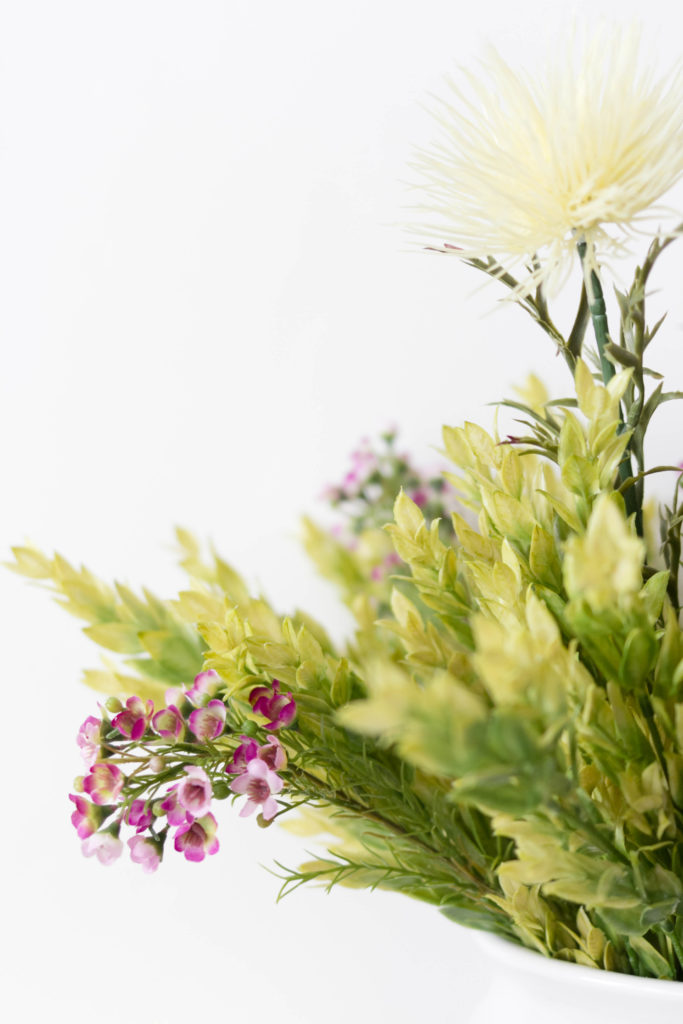 Spring Floral Arrangement Iris Nacole Craft- Last Minute Decorating Idea