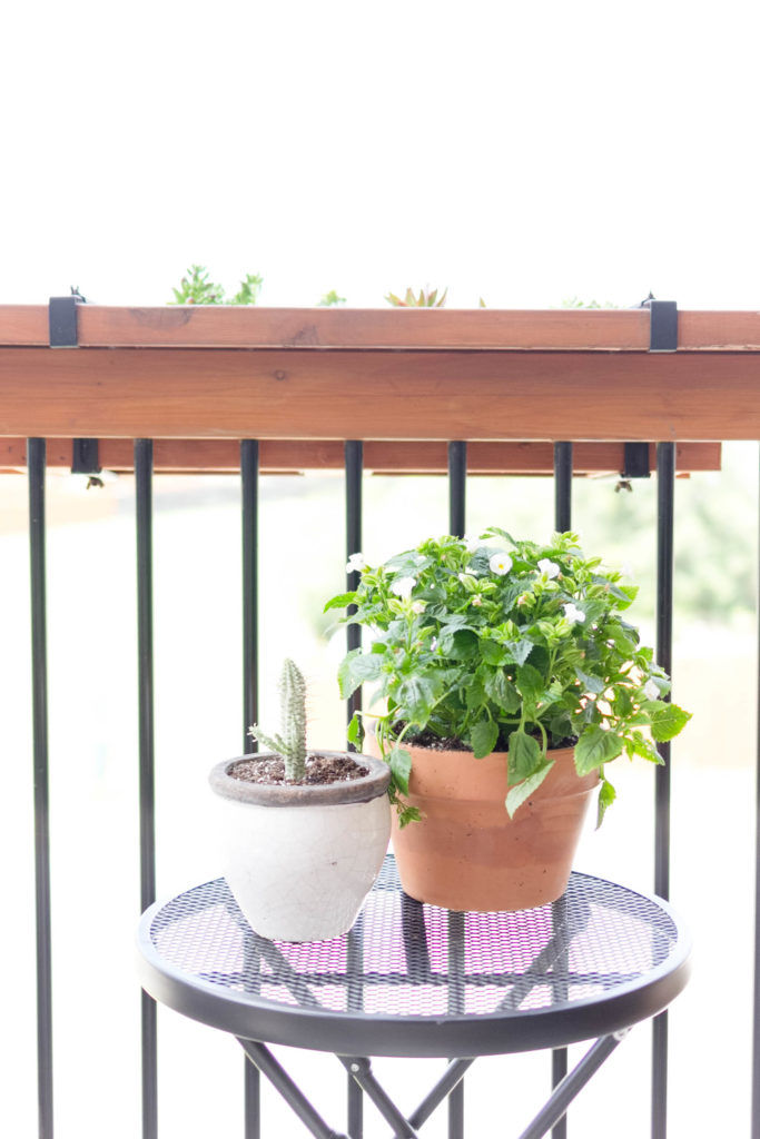 Summer Outdoor Balcony-Porch Styling 