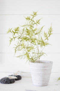 Learn how to create this faux fern arrangement, perfect for styling with this fall or anytime during the year! Tutorial by IrisNacole.com