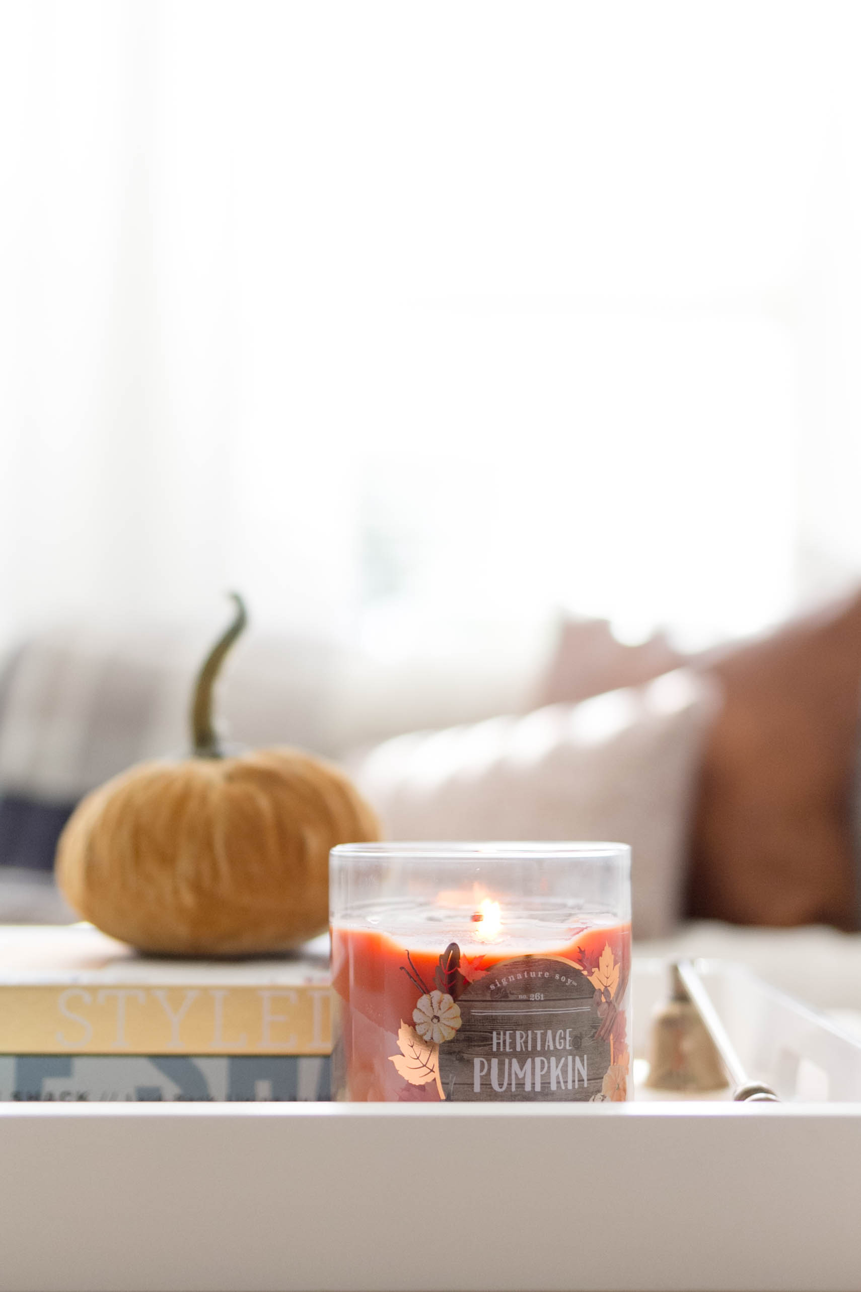 Simple and cozy fall decorating, Living Room Tour-IrisNacole.com-Coffee Table Decor