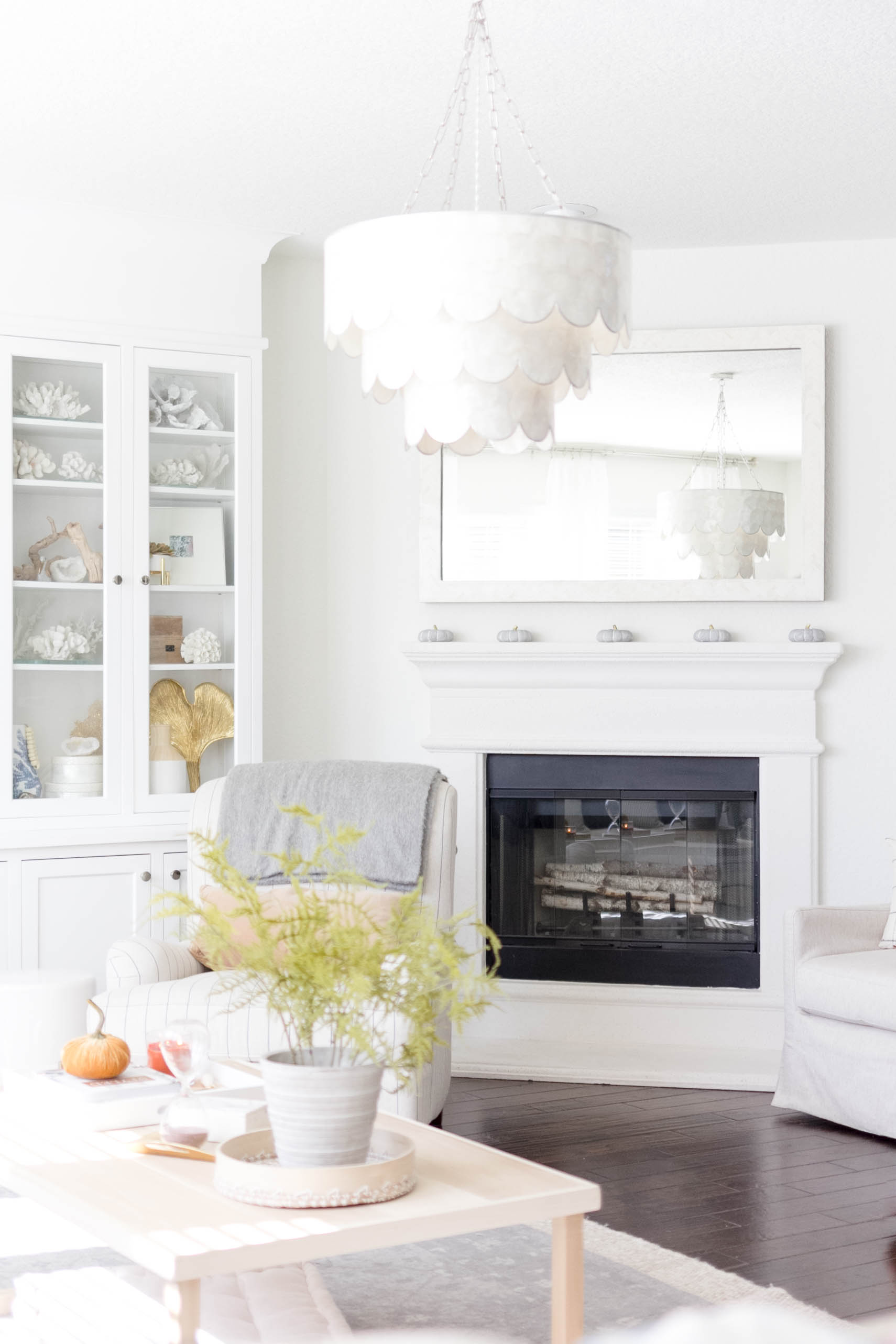Simple and cozy fall decorating, Living Room Tour-IrisNacole.com-Fireplace