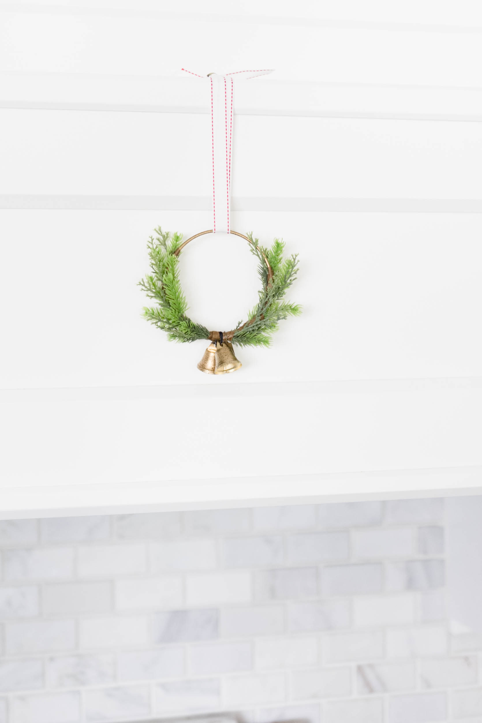 Simple Holiday Decorating-Kitchen Decor-irisNacole.com