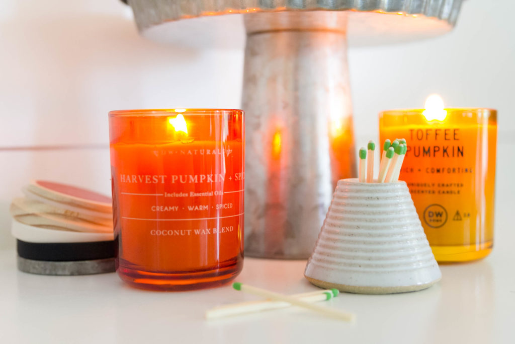 My Favorite Fall Candle Scents/Fall Styling Idea-IrisNacole.com