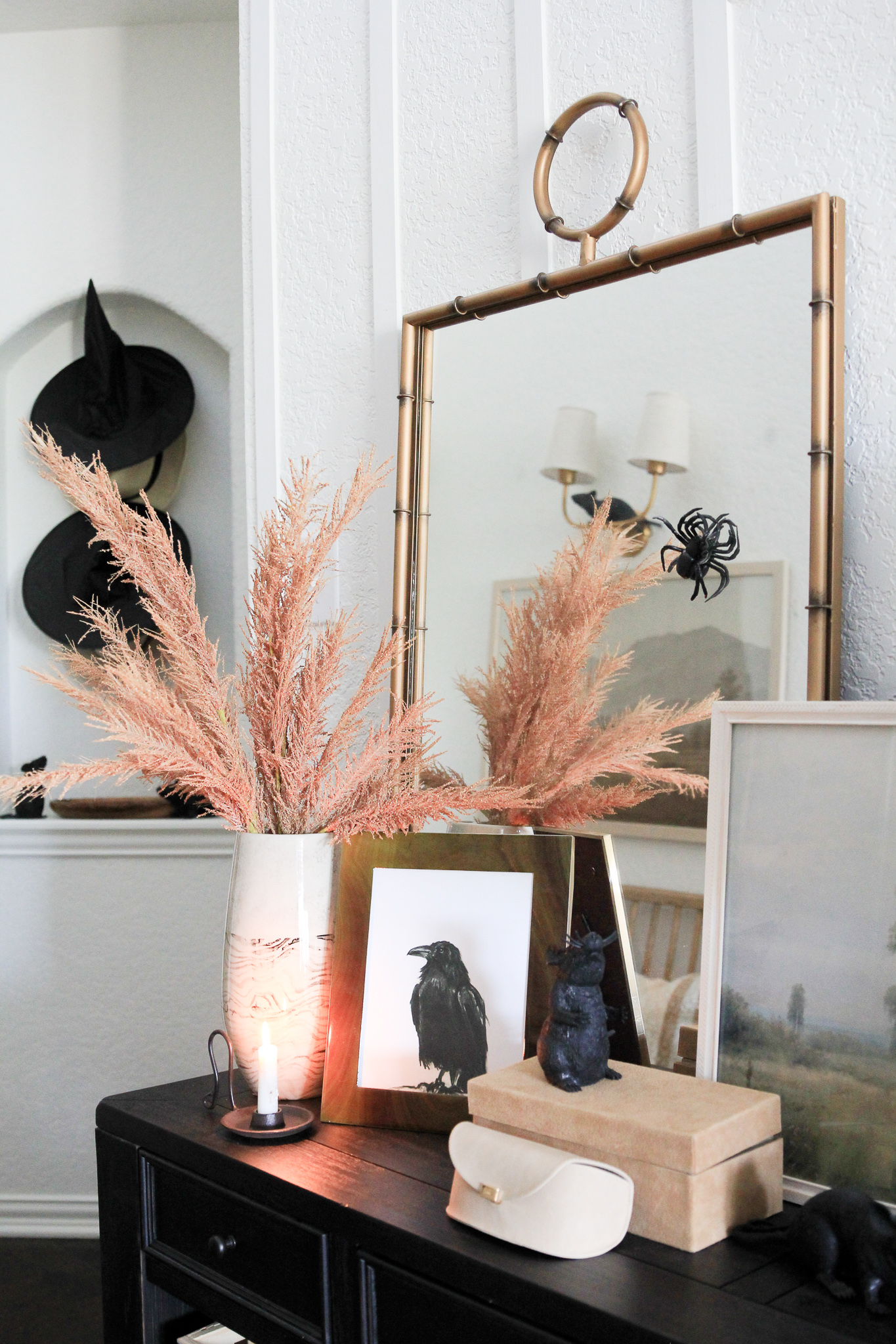 Decorating your Entryway for Halloween