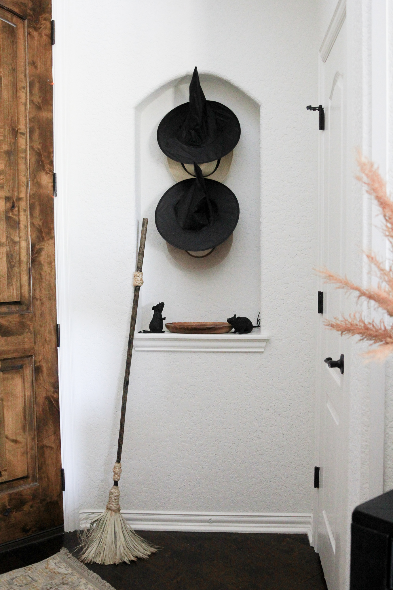 Halloween Entryway Decorating with Witch's Hats