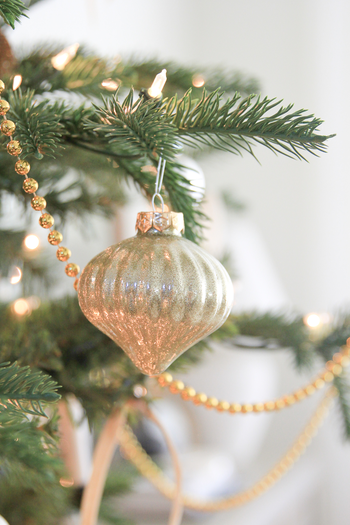 Champagne Ornaments Classic Christmas Tree with Gold Bead Garland Home Style Blog Hop