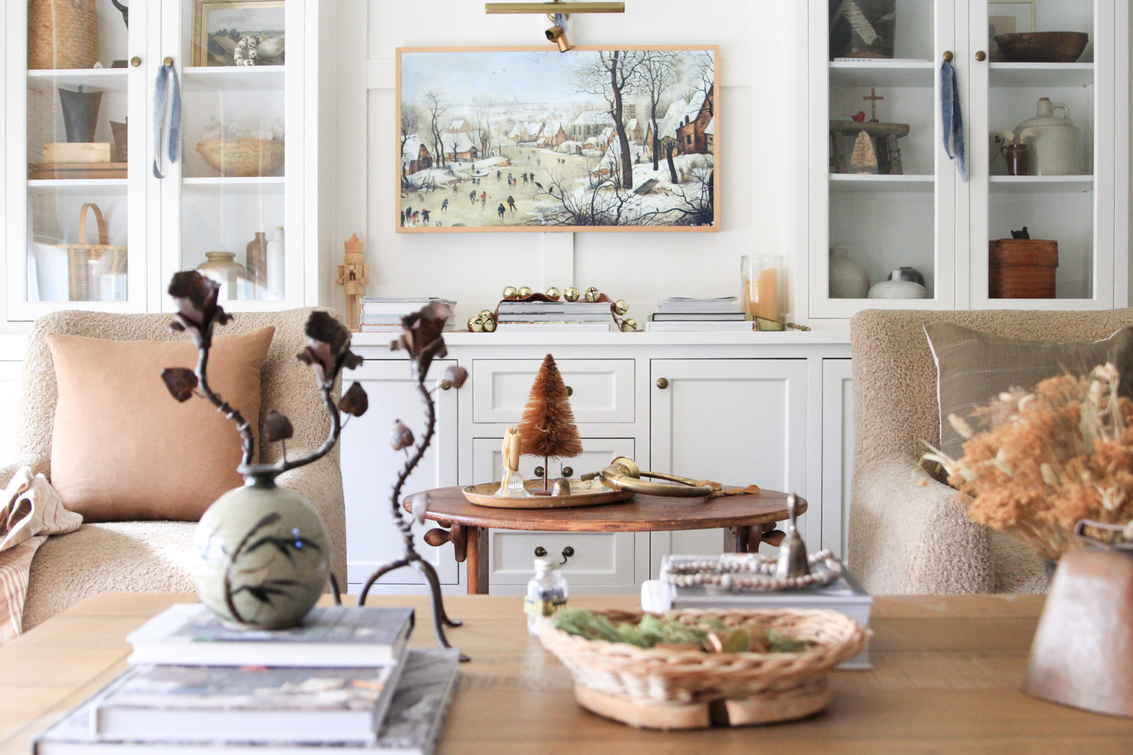 Neutral Holiday Living Room Styling by Iris Nacole